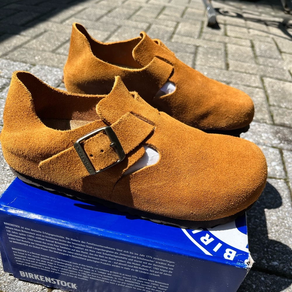 Birkenstock London Clog in Mink, like new condition